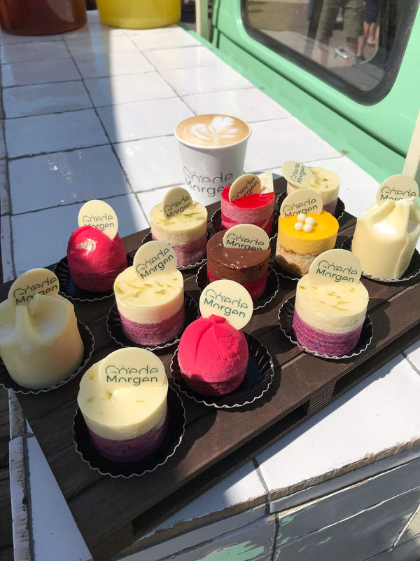 Petit-fours met eigen logo, heerlijk voor bij de koffie!